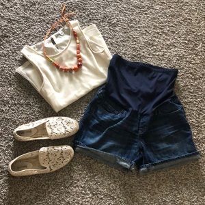 Gap maternity bluejean shorts 6r